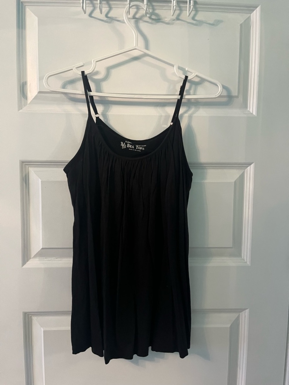 Victoria’s Secret Black Bra Tank Tops size Small